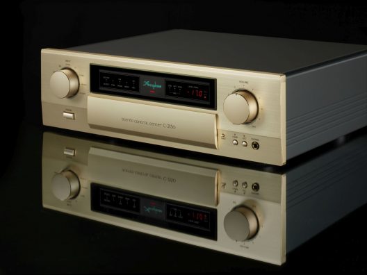 Accuphase C-2150 STEREO CONTROL CENTER
