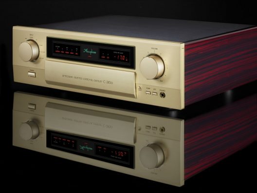 Accuphase C-2450 PRECISION STEREO CONTROL CENTER